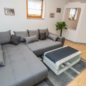  Apartment Ruderich